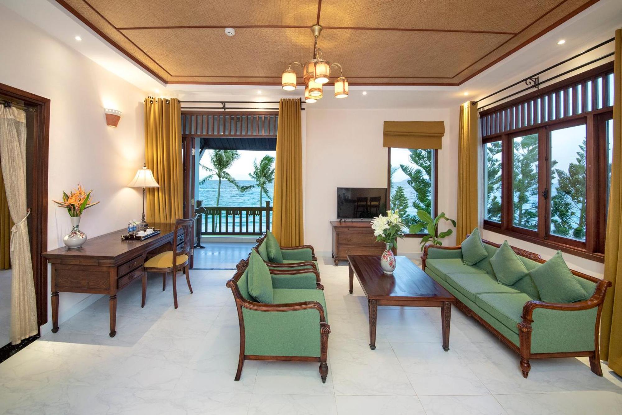 Palm Garden Beach Resort & Spa Hoi An Exterior foto Living room