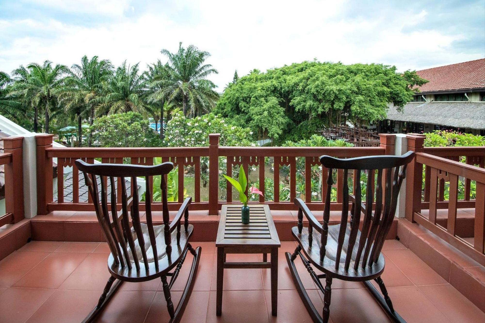 Palm Garden Beach Resort & Spa Hoi An Exterior foto A balcony