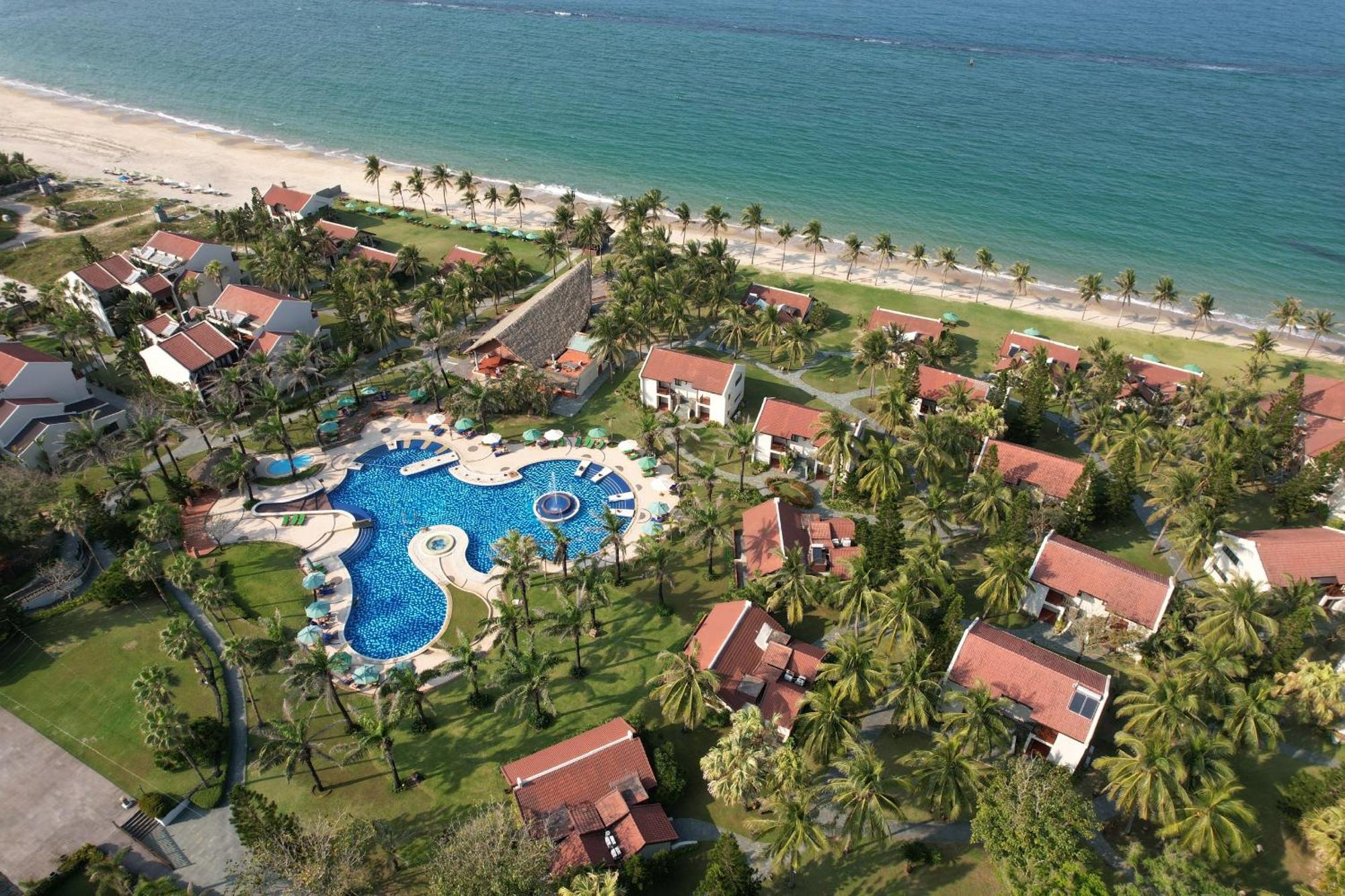 Palm Garden Beach Resort & Spa Hoi An Exterior foto Aerial view of the resort